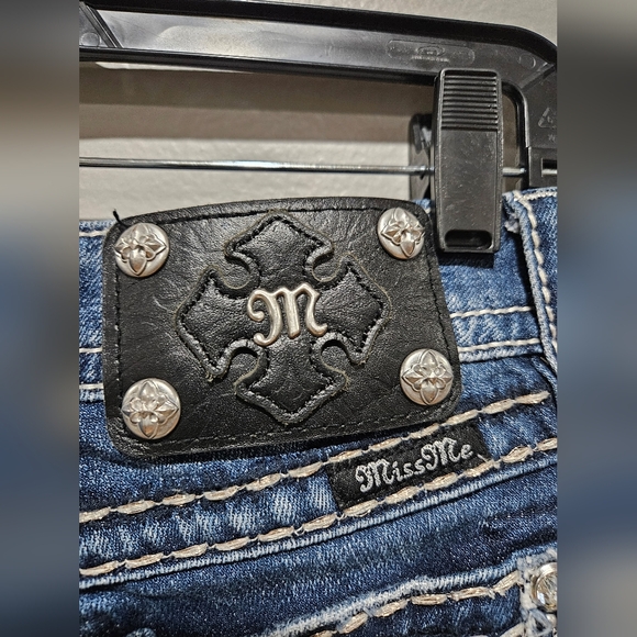 Miss Me Dark Blue Embellished Jeans Size 27 - Picture 5 of 8